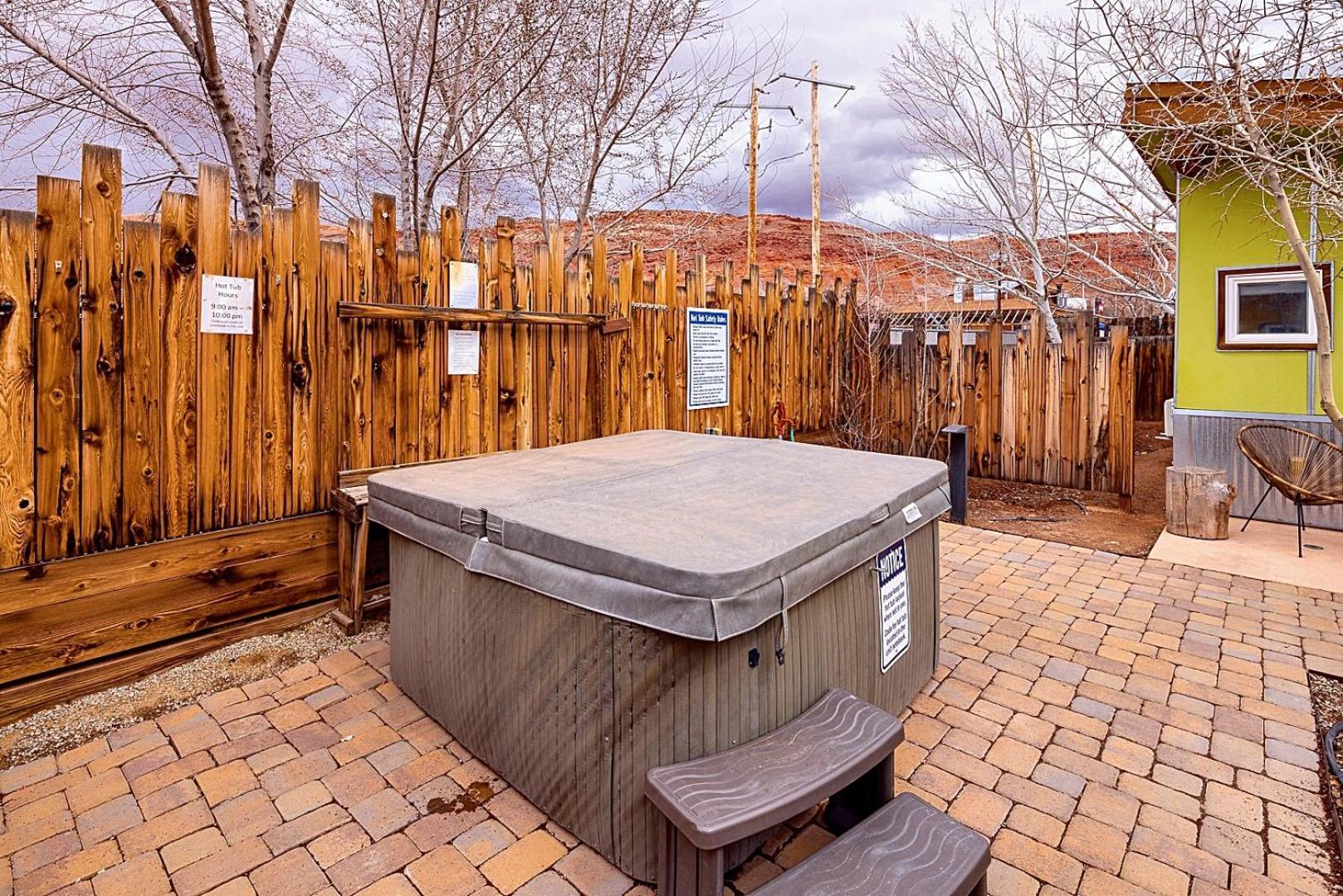 Downtown Kokopelli West 8 - Newly Remodeled Stylish Studio Moab Luaran gambar