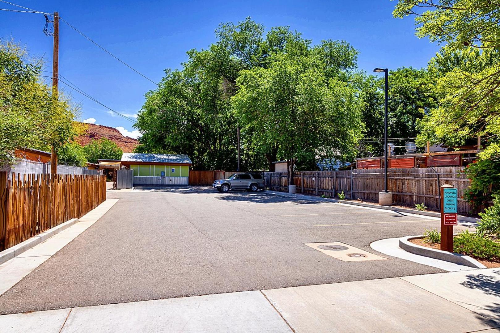 Downtown Kokopelli West 8 - Newly Remodeled Stylish Studio Moab Luaran gambar