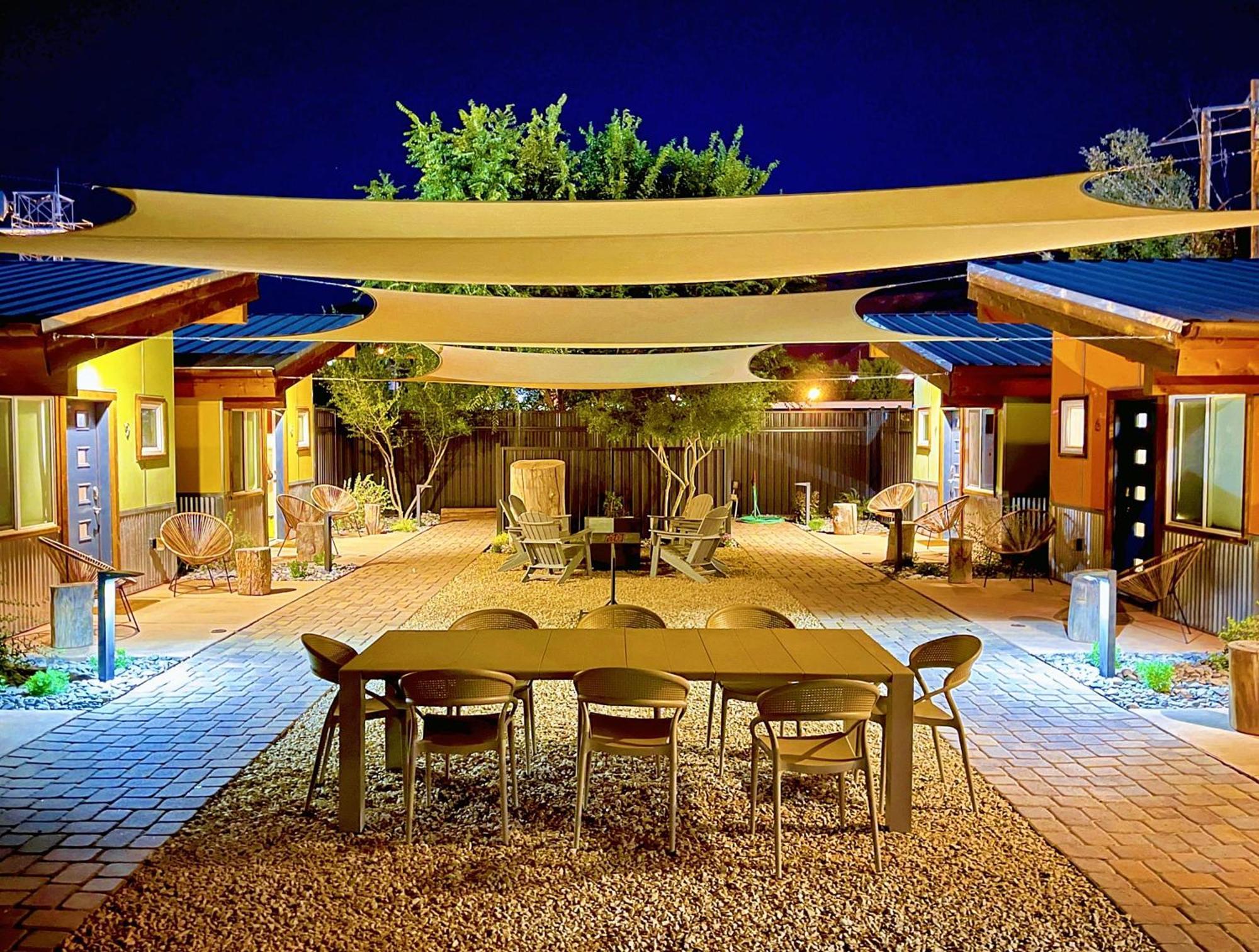 Downtown Kokopelli West 8 - Newly Remodeled Stylish Studio Moab Luaran gambar